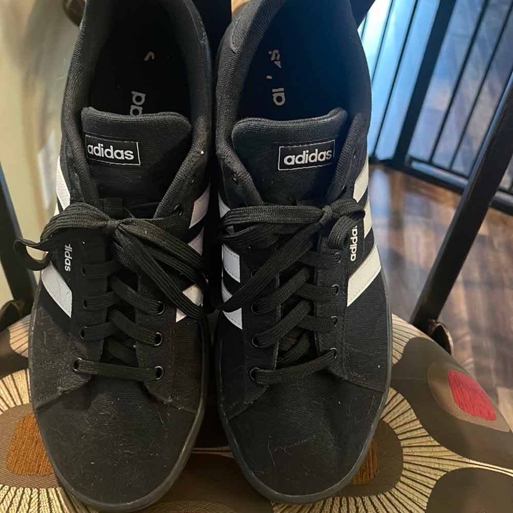 New Men's Adidas Daily 3.0 Skateboard Sneakers Black/White